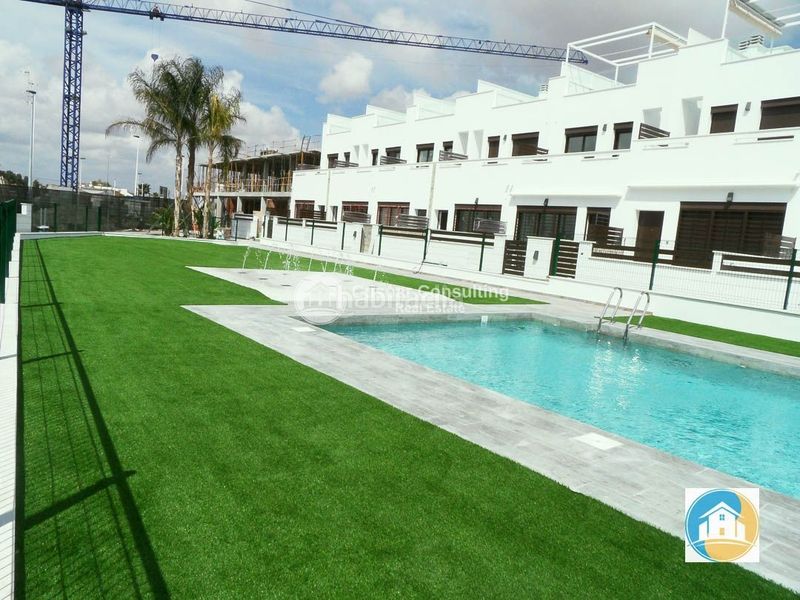 Foto 1e31b01d-3e5b-41fc-9902-109a505b9e52. Dúplex amb calefacció aparcament piscina a Pilar de la Horadada ciudad Pilar de la Horadada