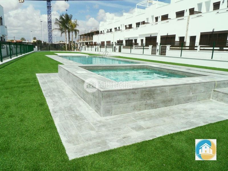 Foto f594684c-f23d-43f9-89b5-f82dcf28041f. Dúplex amb calefacció aparcament piscina a Pilar de la Horadada ciudad Pilar de la Horadada