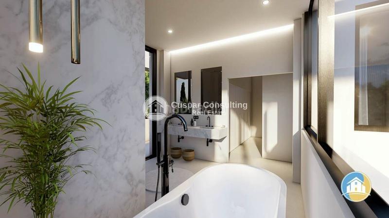 Foto 23f001d9-1d29-4243-87cf-921221b6daf5. Xalet amb aparcament piscina a La Fustera Benissa