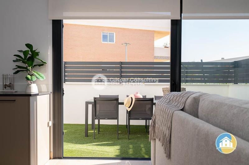 Foto 7515e80b-0fcf-416d-abb7-94ccc3efb1ae. Casa adossada amb aparcament piscina a Monte y Mar Santa Pola