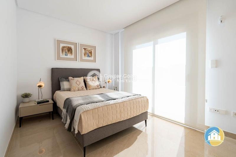 Foto 91ed352a-e6ad-4d12-ae47-0f3a44c62892. Casa adossada amb aparcament piscina a Monte y Mar Santa Pola