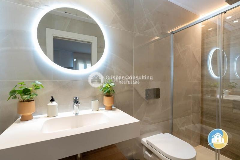 Foto df891228-7ce6-402e-9fc4-2edad349f17e. Casa adossada amb aparcament piscina a Monte y Mar Santa Pola