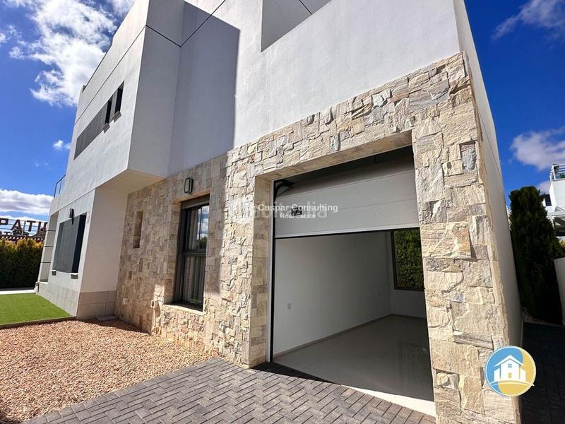 Foto 41122aaa-995e-4b33-9b01-e61638270dcc. Xalet amb aparcament piscina a Centro Alcázares (Los)