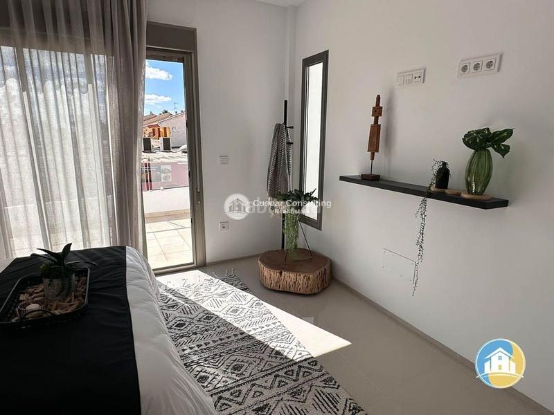 Foto 596cfb0c-2160-408c-91b4-dccd130263cb. Xalet amb aparcament piscina a Centro Alcázares (Los)