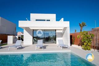 Chalet  N/a. En los montesinos