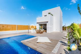 Chalet  Avenida josé sazatornil. Chalets independientes en los alcazares