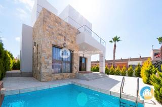 Chalet  N/a. En los alcazares