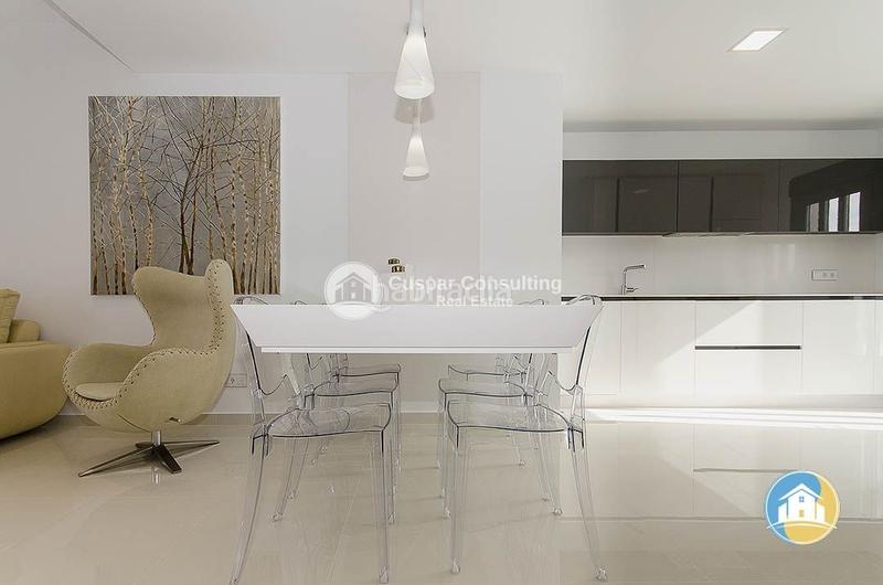 Foto 66301b69-90ec-41a0-9cf0-097994bdc348. Chalet with parking pool in Campoamor Orihuela