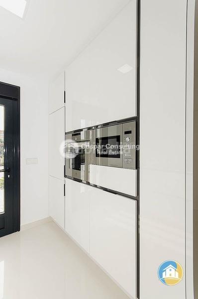 Foto a7dbdc3b-def9-4df3-8073-cb7f0fec2708. Chalet with parking pool in Campoamor Orihuela