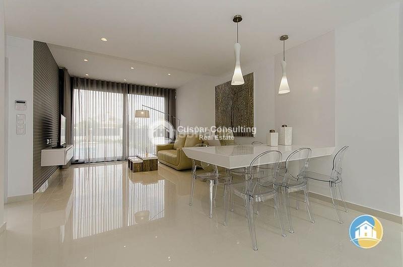 Foto ba871684-f475-47ca-9c5f-9fb0a5f30125. Chalet with parking pool in Campoamor Orihuela