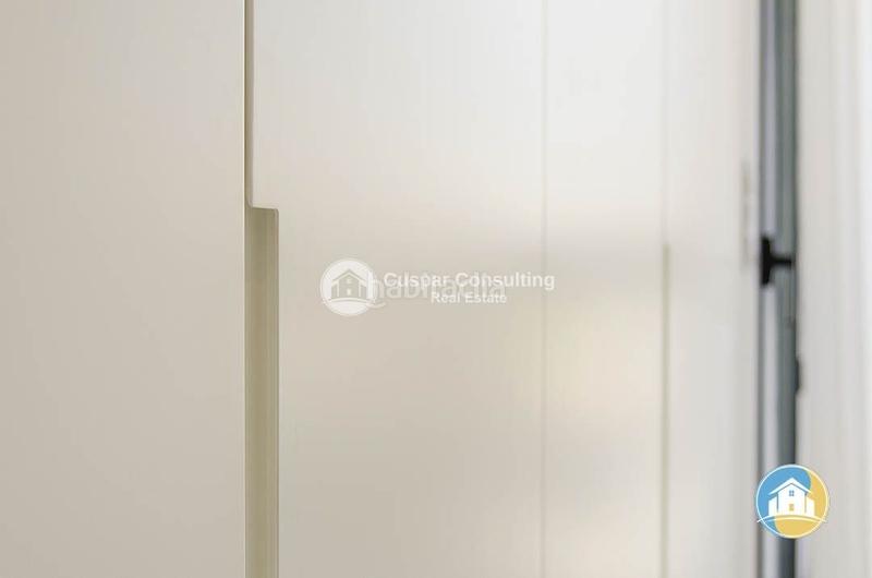 Foto efd2e524-2d81-48af-b51f-503c8c2750b9. Chalet with parking pool in Campoamor Orihuela