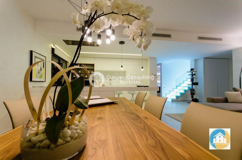 Foto 3464171d-e77f-4a94-8ee1-181f028e5a37. Chalet with heating parking pool in Campoamor Orihuela