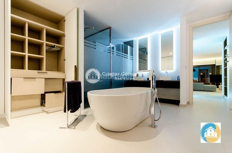 Foto af6a1802-9dde-47c0-998d-b0bd68e00e0a. Chalet with heating parking pool in Campoamor Orihuela