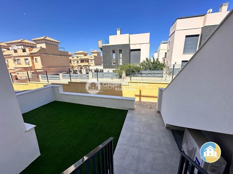 Foto 970dd580-69b4-4255-b342-71317698bc75. Ático en villamartin en Villamartín-Las Filipinas Orihuela