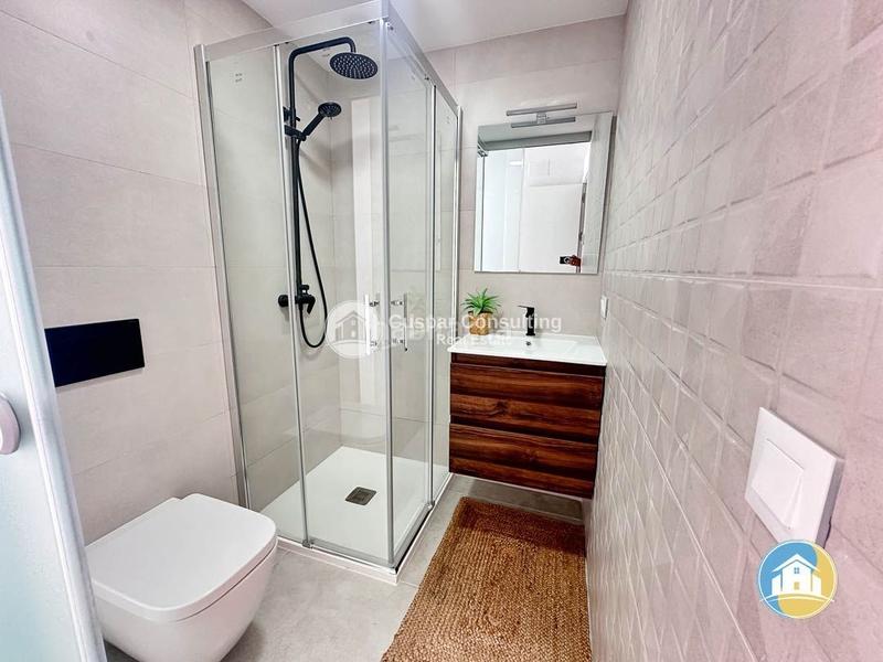 Foto b8b7b098-fbdc-4fb8-ab04-00635bf0cf47. Ático en villamartin en Villamartín-Las Filipinas Orihuela