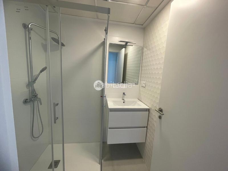 Foto 0db4601e-9290-4932-8ea0-88f872de288b. Piccolo appartamento con parcheggio piscina in Los Almendros Orihuela