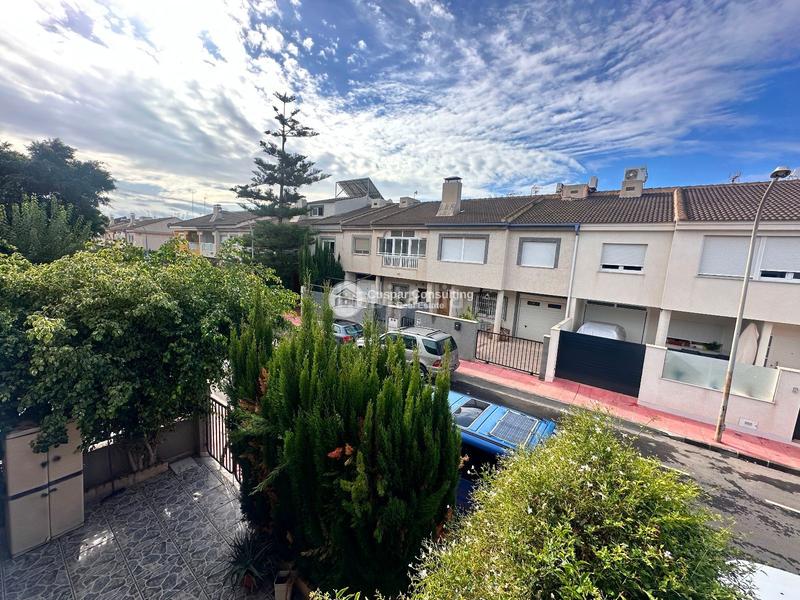 Foto 64483f3e-ef96-454b-814c-6ff3242ca8fa. Reihenhaus mit heizung parking in San Javier San Javier