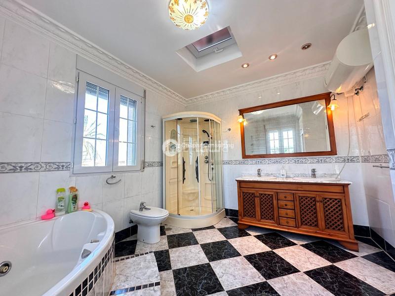 Foto 171a231b-6506-444d-bf98-8c138d87cd8f. Chalet avec chauffage parking dans Entremares Manga del Mar Menor (La)