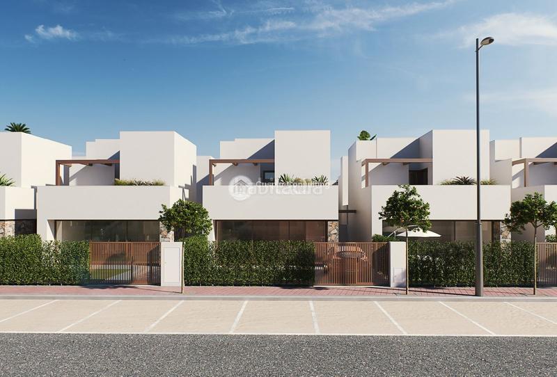 Foto 8a088d6b-2af8-453d-9610-331a5e1f9c7e. Xalet amb calefacció aparcament piscina a Centro Alcázares (Los)