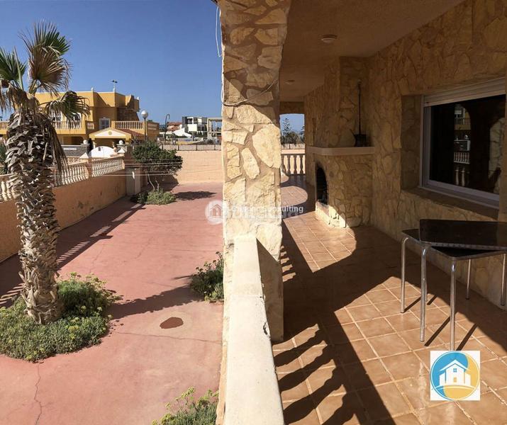 Foto f100a819-e8e0-4f05-8221-66457802db7d. Chalet avec parking piscine dans Dos Mares Manga del Mar Menor (La)