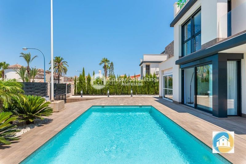 Foto 2d90a2ba-880c-4148-83d6-b62c9786cfd9. Xalet amb calefacció aparcament piscina a Playa Honda-Playa Paraíso Cartagena