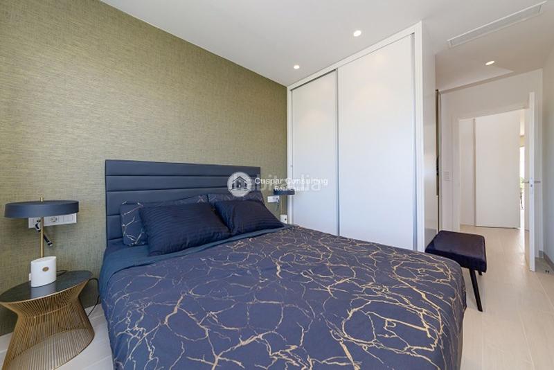 Foto 14e6b2c6-89f6-4f9b-bcb6-7300325ad112. Àtic amb calefacció aparcament piscina a Campoamor Orihuela