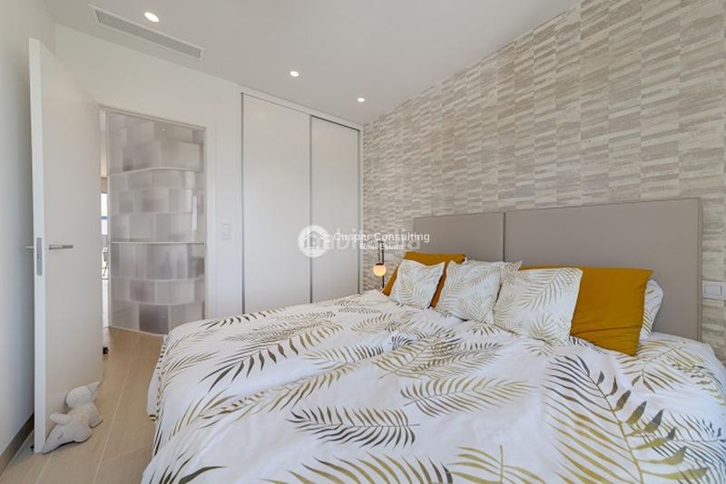 Foto 3542d106-c1e3-41b8-886f-f579b017feb9. Àtic amb calefacció aparcament piscina a Campoamor Orihuela