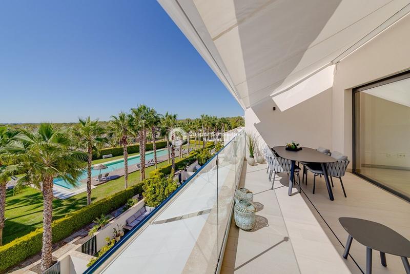 Foto ca4451b6-3b6a-4923-9d19-b49d58ff81ab. Àtic amb calefacció aparcament piscina a Campoamor Orihuela