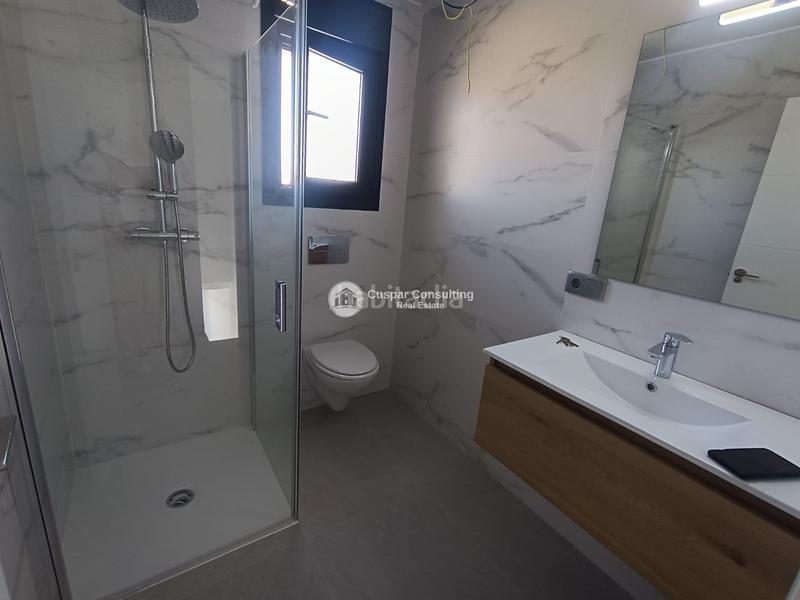 Foto 4f0789e4-77f2-481b-9dfa-22d7375fdff3. Maison jumelée avec chauffage parking piscine dans Daya Nueva