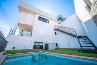 Casa adossada  N/a. En algorfa