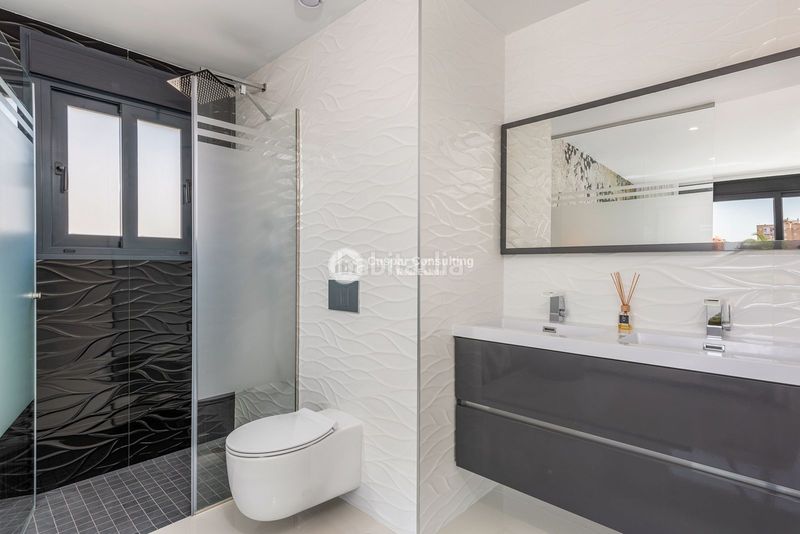 Foto 48a2a548-0f4e-4a94-bdce-42e60799bdd5. Àtic amb calefacció aparcament piscina a Playa Honda-Playa Paraíso Cartagena