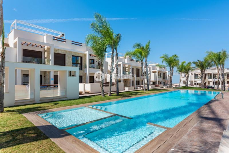 Foto 25c71a80-21b9-49c2-a7c0-936d9146aae0. Piccolo appartamento con riscaldamento parcheggio piscina in Torrevieja