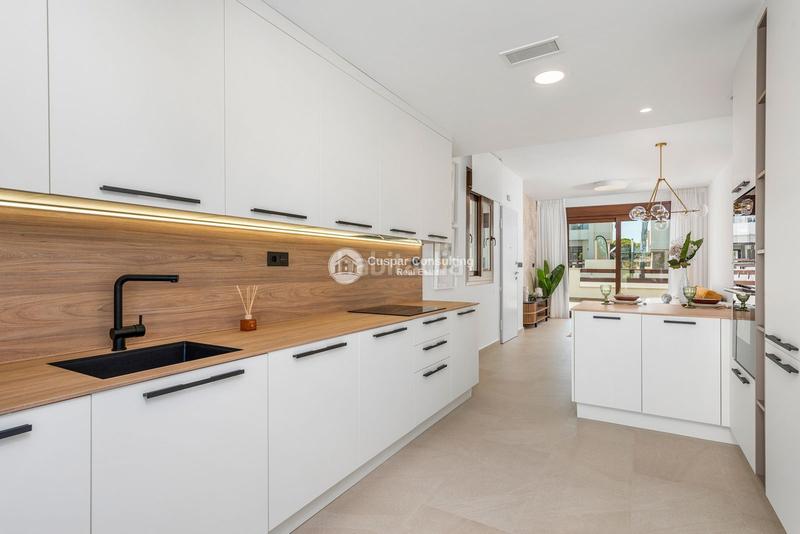 Foto 68f0fee9-919a-41c0-a285-4b89551b56de. Piccolo appartamento con riscaldamento parcheggio piscina in Torrevieja