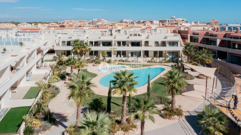 Foto c10f9709-6e20-43e7-b99e-3d24ad885b1f. Appartement mit heizung parking pool in Playa de los Náufragos Torrevieja