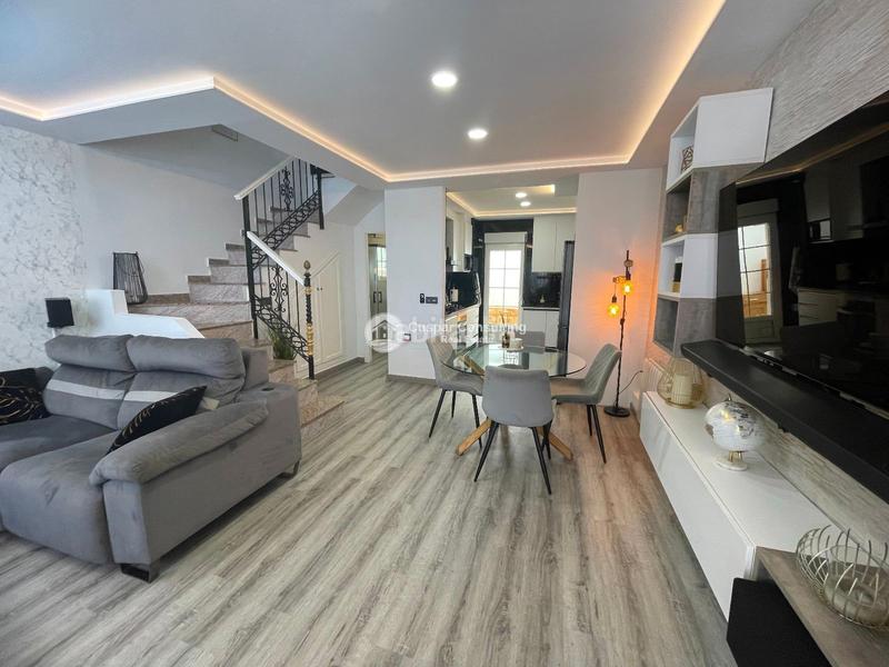 Foto 0fee4097-7de3-4702-b630-bb07371be47b. Chalet en villamartin en Lomas de Campoamor - Las Ramblas Orihuela