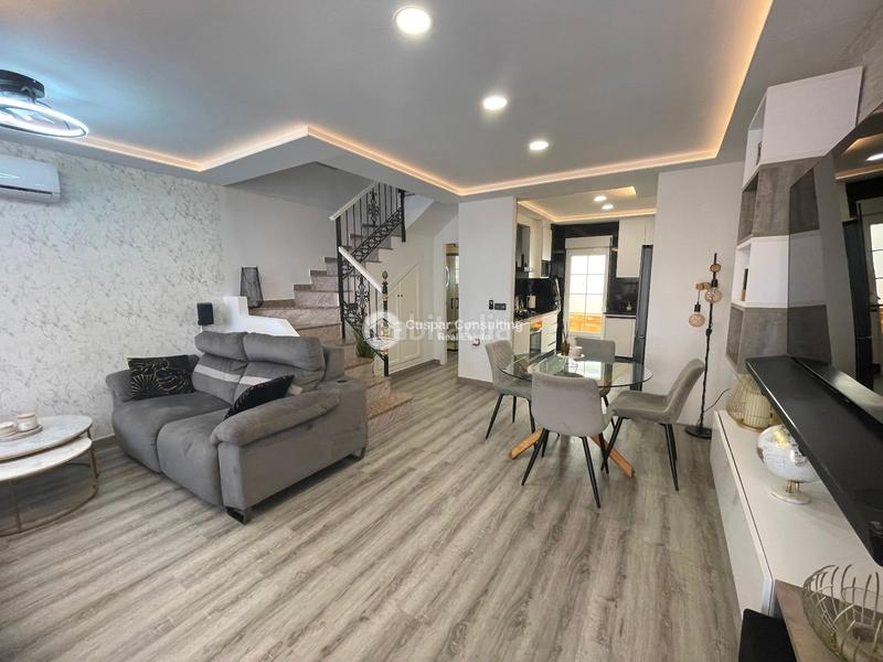 Foto 58b3ca7a-a737-4717-8907-ac0fe44507cc. Chalet en villamartin en Lomas de Campoamor - Las Ramblas Orihuela