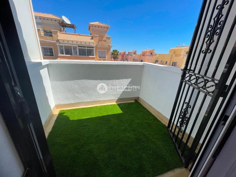 Foto 61308fcc-6db8-4a53-ab8b-870682834d53. Chalet en villamartin en Lomas de Campoamor - Las Ramblas Orihuela