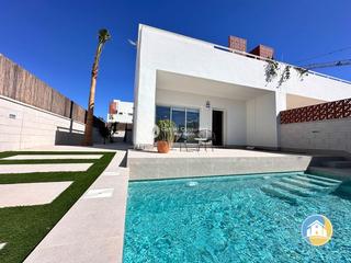 Chalet  N/a. En pilar de la horadada
