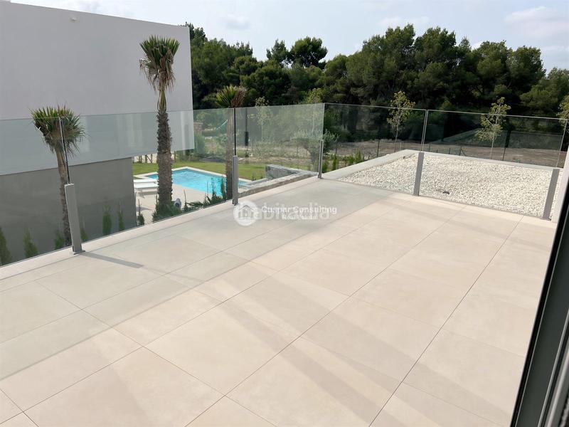 Foto 56611d9e-7482-41f2-b595-bdc379b58faf. Xalet amb calefacció aparcament piscina a Lomas de Campoamor - Las Ramblas Orihuela