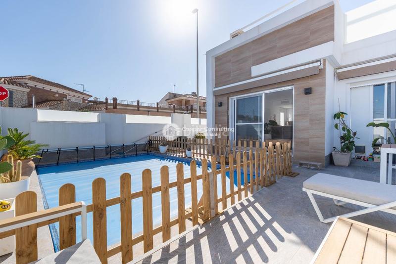 Foto e65dd7ab-eef1-4707-81ae-45db14b84d94. Chalet mit parking pool in Jerónimo y Avileses Murcia