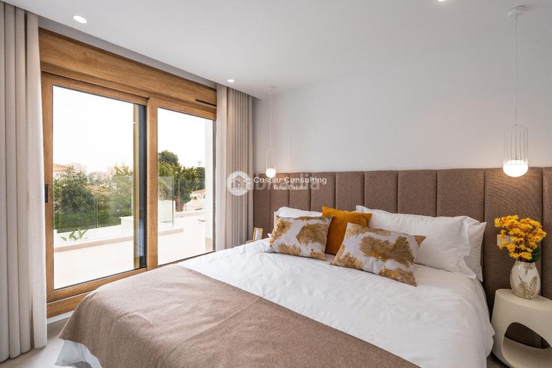 Foto 189b457d-544b-4ecd-a613-d69caa7d3921. Chalet con riscaldamento parcheggio piscina in Campoamor Orihuela