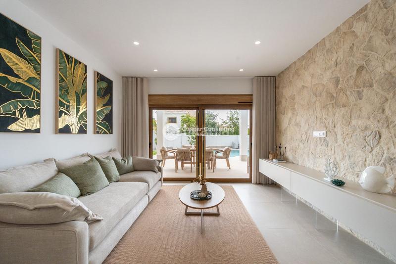 Foto 3978179a-14ad-4a92-b589-b5271b6c67fb. Chalet con riscaldamento parcheggio piscina in Campoamor Orihuela