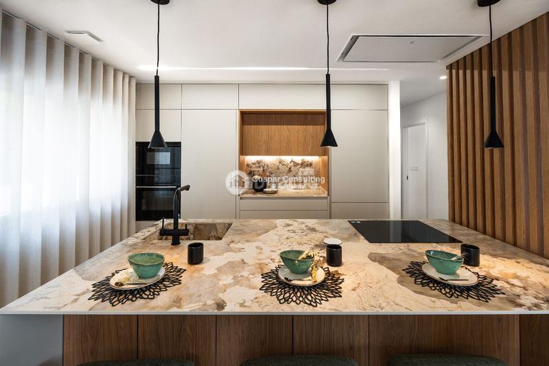 Foto a22391f7-8ab0-416b-99d4-9ea831cdd13d. Chalet con riscaldamento parcheggio piscina in Campoamor Orihuela