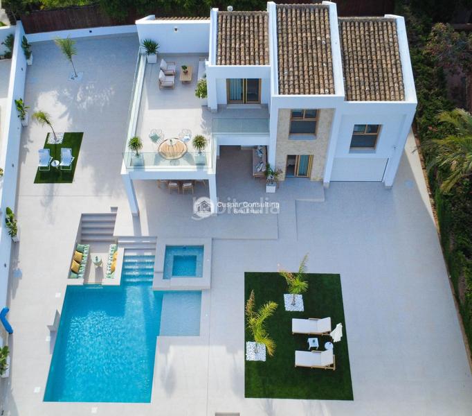 Foto cfcea986-c51e-4cdc-be3f-eb11c094caa3. Chalet con riscaldamento parcheggio piscina in Campoamor Orihuela