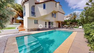 Chalet  N/a. En orihuelacosta