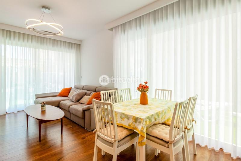 Foto 58aaba8f-42b9-46ec-8956-f04e83b7c953. Chalet con riscaldamento parcheggio piscina in Población de Arroyo