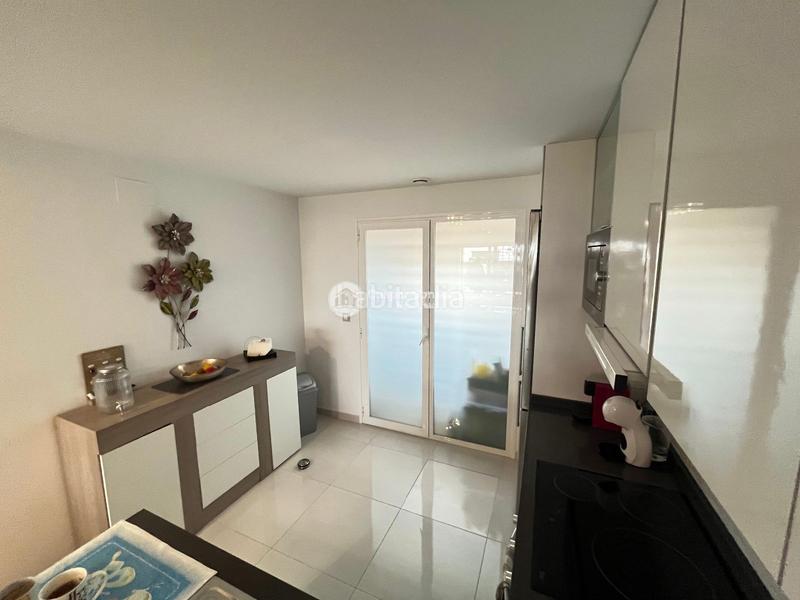 Foto 4c2a99fa-5efb-4cab-8757-33a5a0810ea3. Apartament amb calefacció aparcament piscina a La Zenia Orihuela
