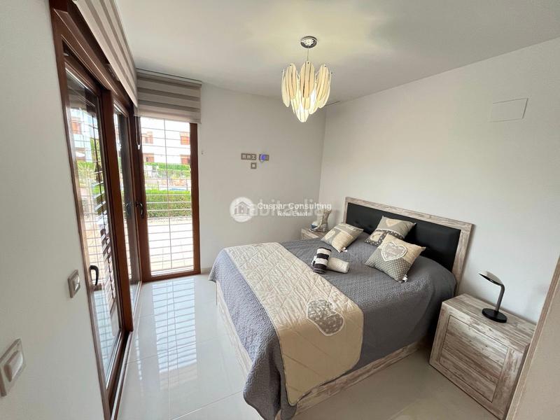 Foto 67e836df-4046-484f-b4e0-f9cd8fe734b9. Apartament amb calefacció aparcament piscina a La Zenia Orihuela