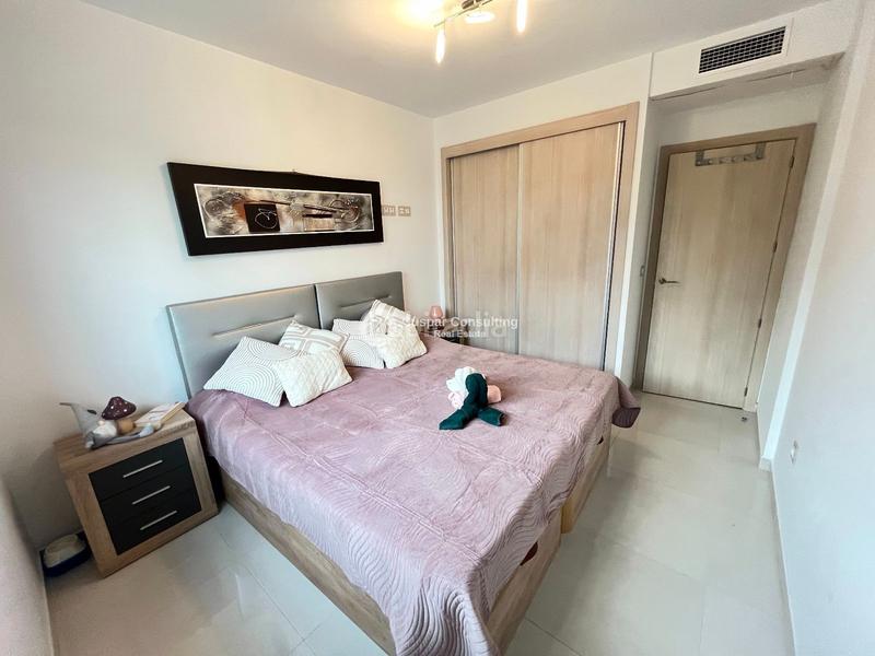 Foto b5d1a3f4-1358-42bc-94dc-cd27149c94d2. Apartament amb calefacció aparcament piscina a La Zenia Orihuela