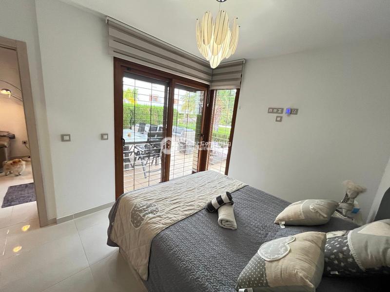 Foto c3f79bab-4a08-49a5-960d-cbf5e17547a0. Apartament amb calefacció aparcament piscina a La Zenia Orihuela